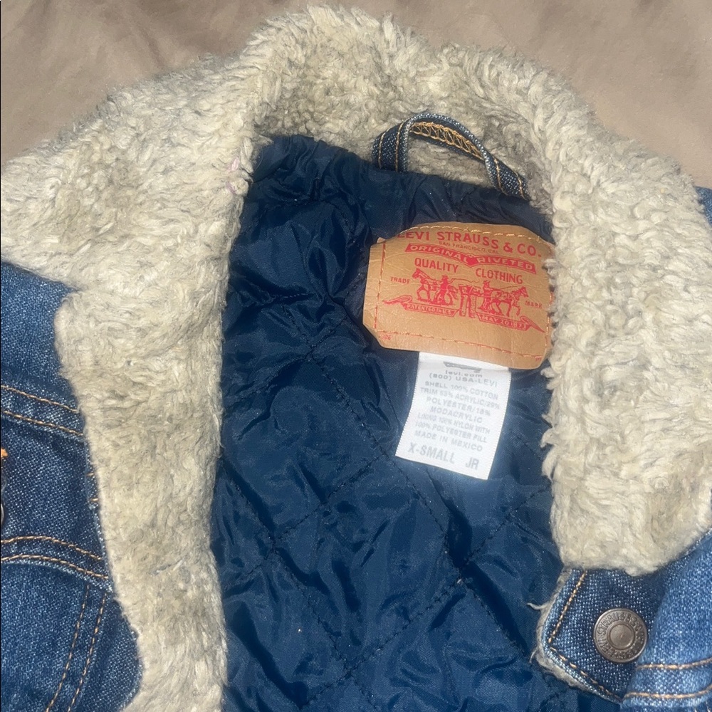 Denim jacket - Picture 2 of 3